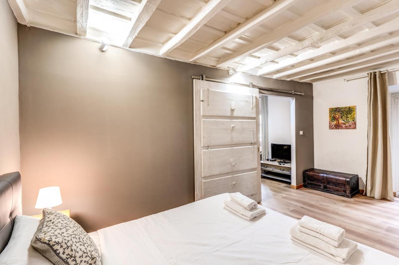 Lovely Spacious Apartment Near The Colosseum ローマ エクステリア 写真
