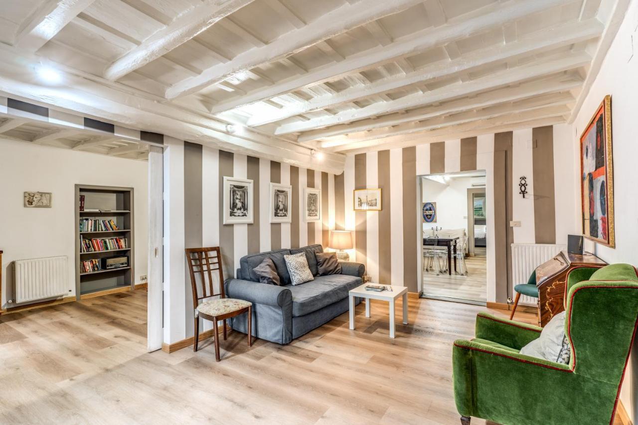 Lovely Spacious Apartment Near The Colosseum ローマ エクステリア 写真