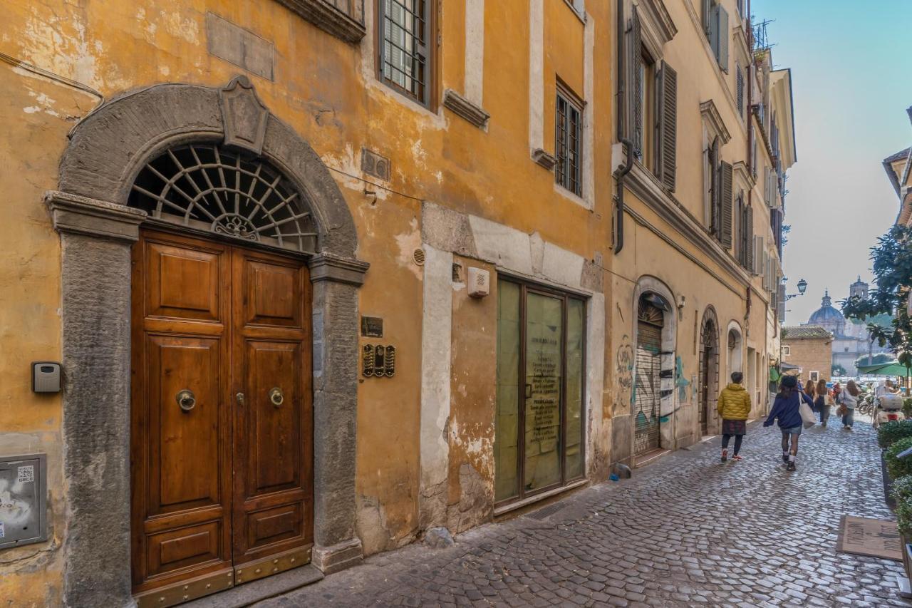 Lovely Spacious Apartment Near The Colosseum ローマ エクステリア 写真