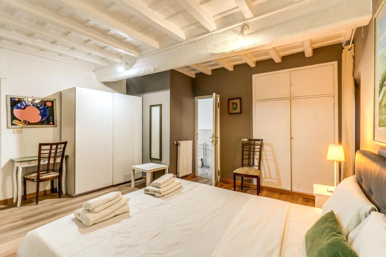 Lovely Spacious Apartment Near The Colosseum ローマ エクステリア 写真
