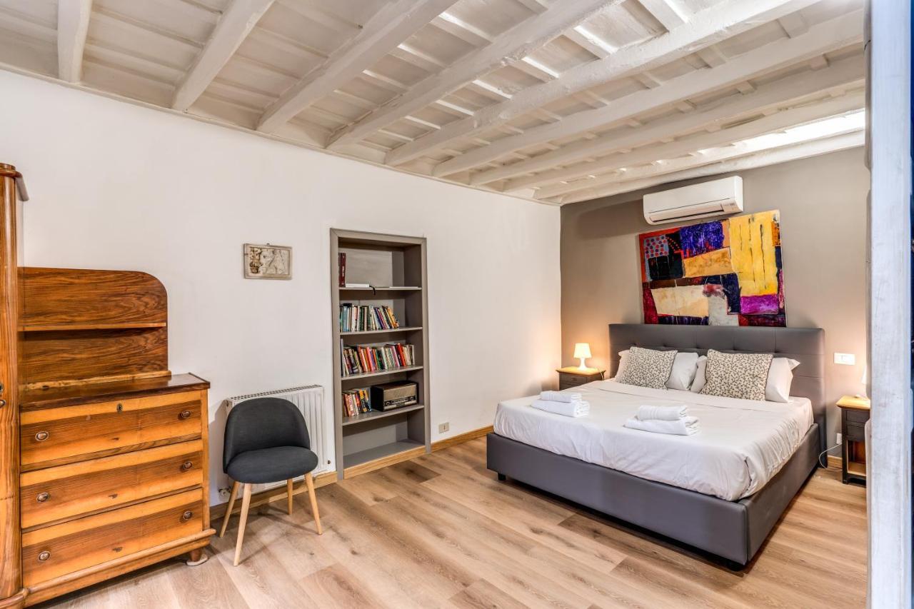 Lovely Spacious Apartment Near The Colosseum ローマ エクステリア 写真