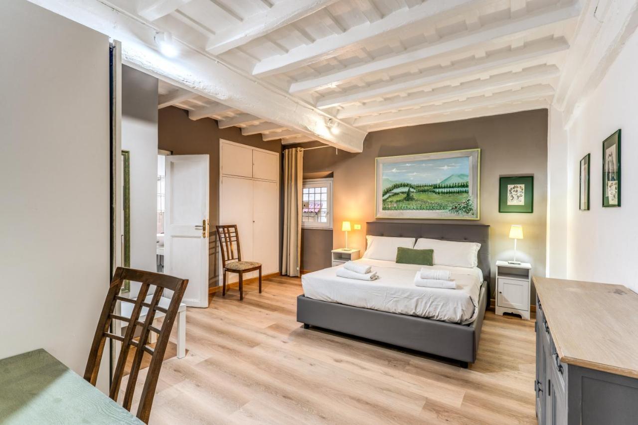 Lovely Spacious Apartment Near The Colosseum ローマ エクステリア 写真