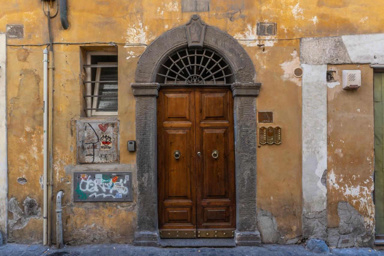 Lovely Spacious Apartment Near The Colosseum ローマ エクステリア 写真